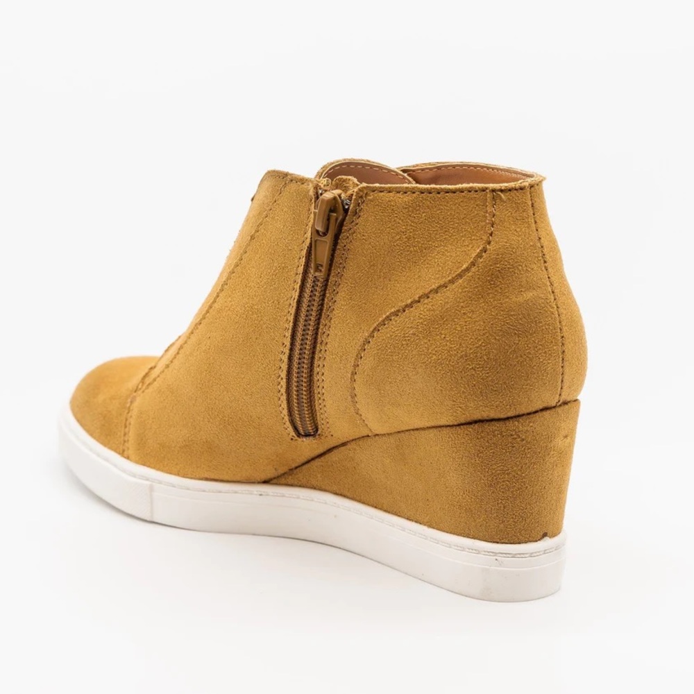 Soda Vesper Hidden Wedge Heel Sneakers Sporty Elastic NWT - Picture 16 of 16